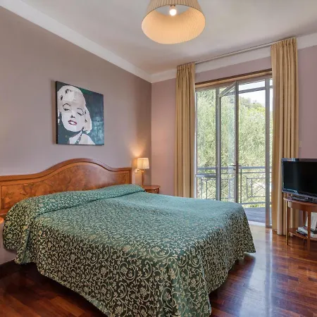 Cappellina Hotel Toscolano-Maderno