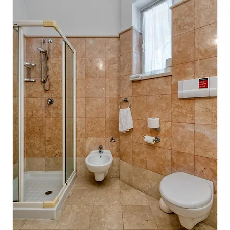 Cappellina Hotel Toscolano-Maderno